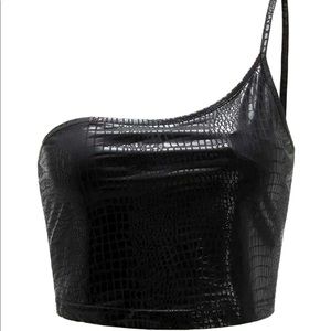 One shoulder crocodile embossed crop top